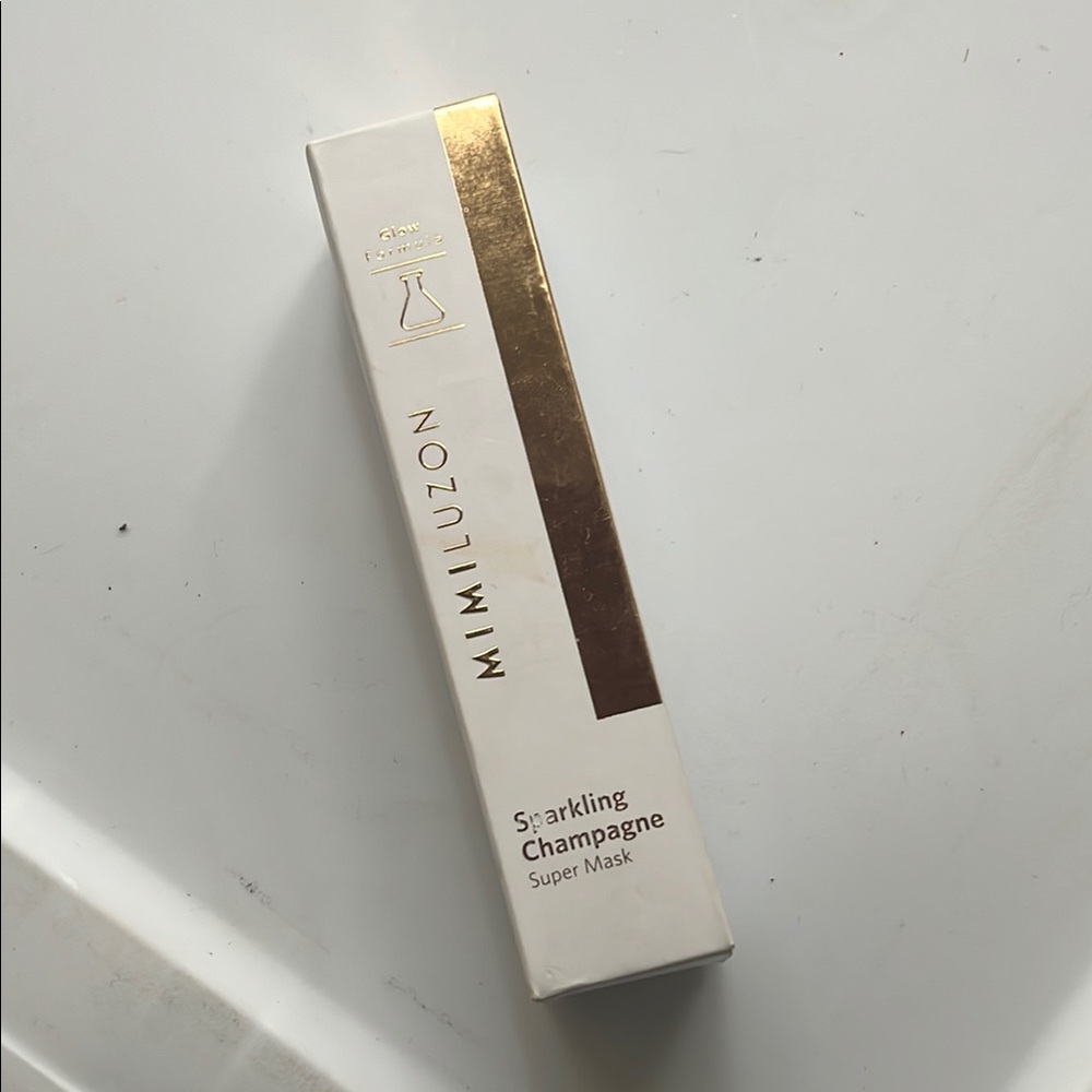 Sparkling Champagne Super Mask - Gold